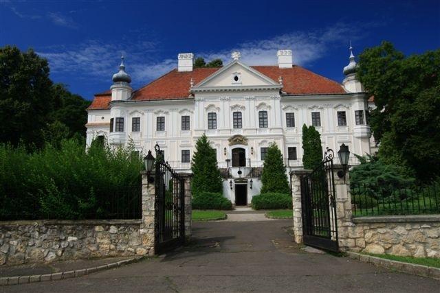 Teleki-Degenfeld Kastélyszálló Szirák Esterno foto