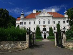 Teleki-Degenfeld Kastélyszálló Szirák Esterno foto